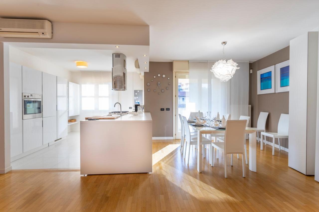 Teatro Nuovo Apartment With Free Parking 우디네 외부 사진