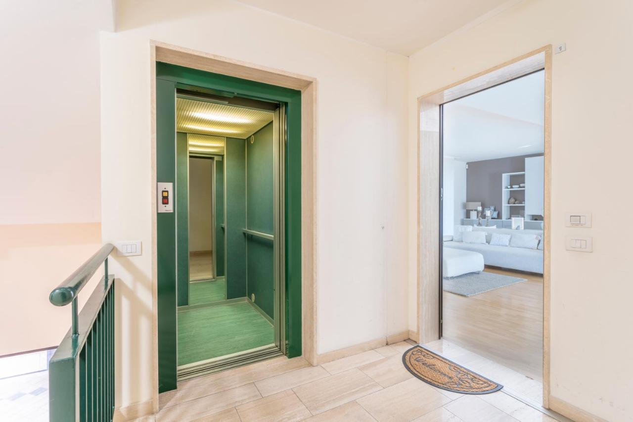 Teatro Nuovo Apartment With Free Parking 우디네 외부 사진